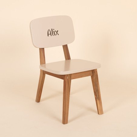 chaise enfant en bois maternelle beige gravée